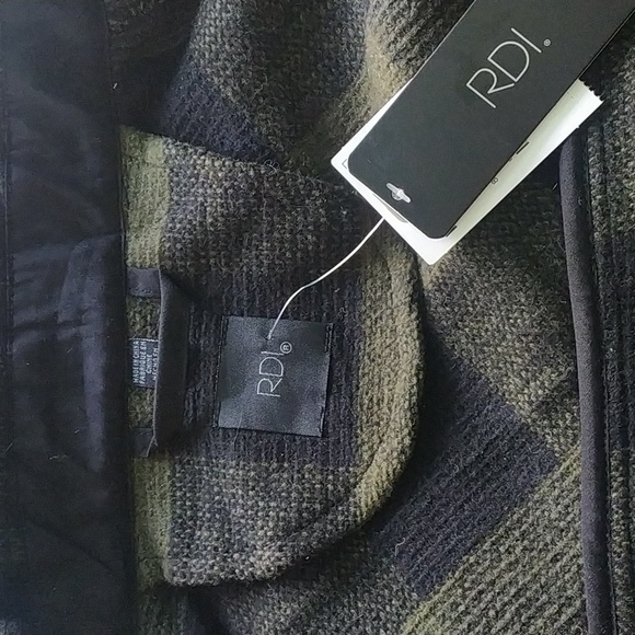 RDI Buffalo Plaid Shacket - Picture 5 of 7